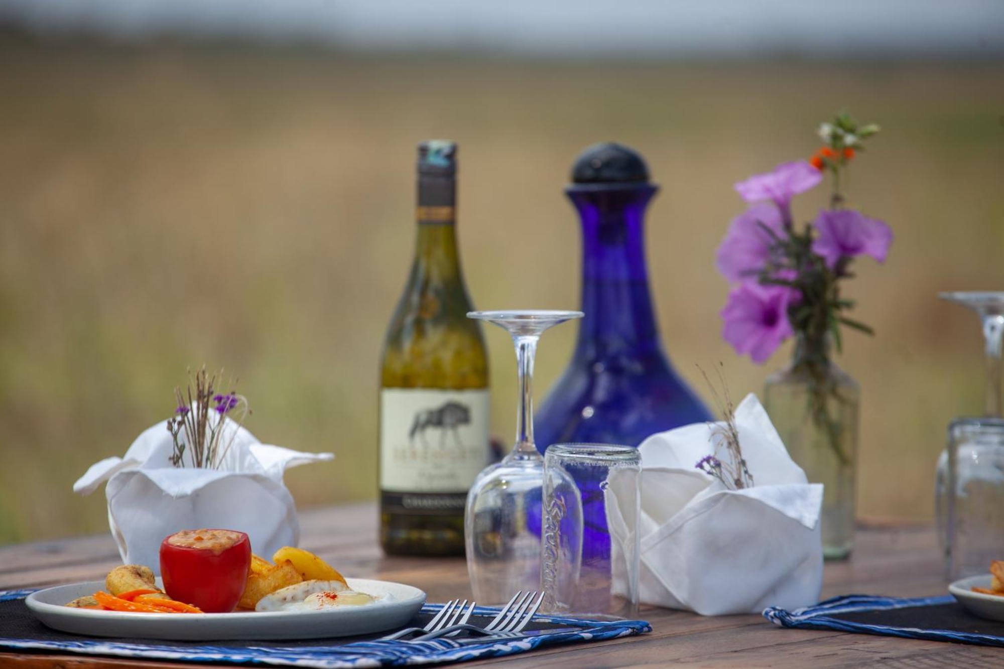 Mawe Tented Camp Serengeti Luaran gambar